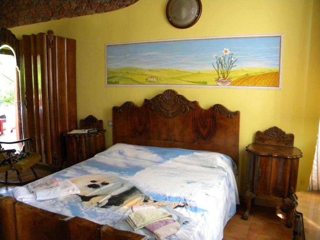 Hotel Le Petit Fleur Bareggio Pokoj fotografie
